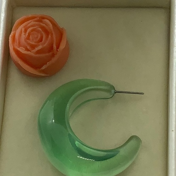 TASHA C Hoop Earring - Picture 4 of 4